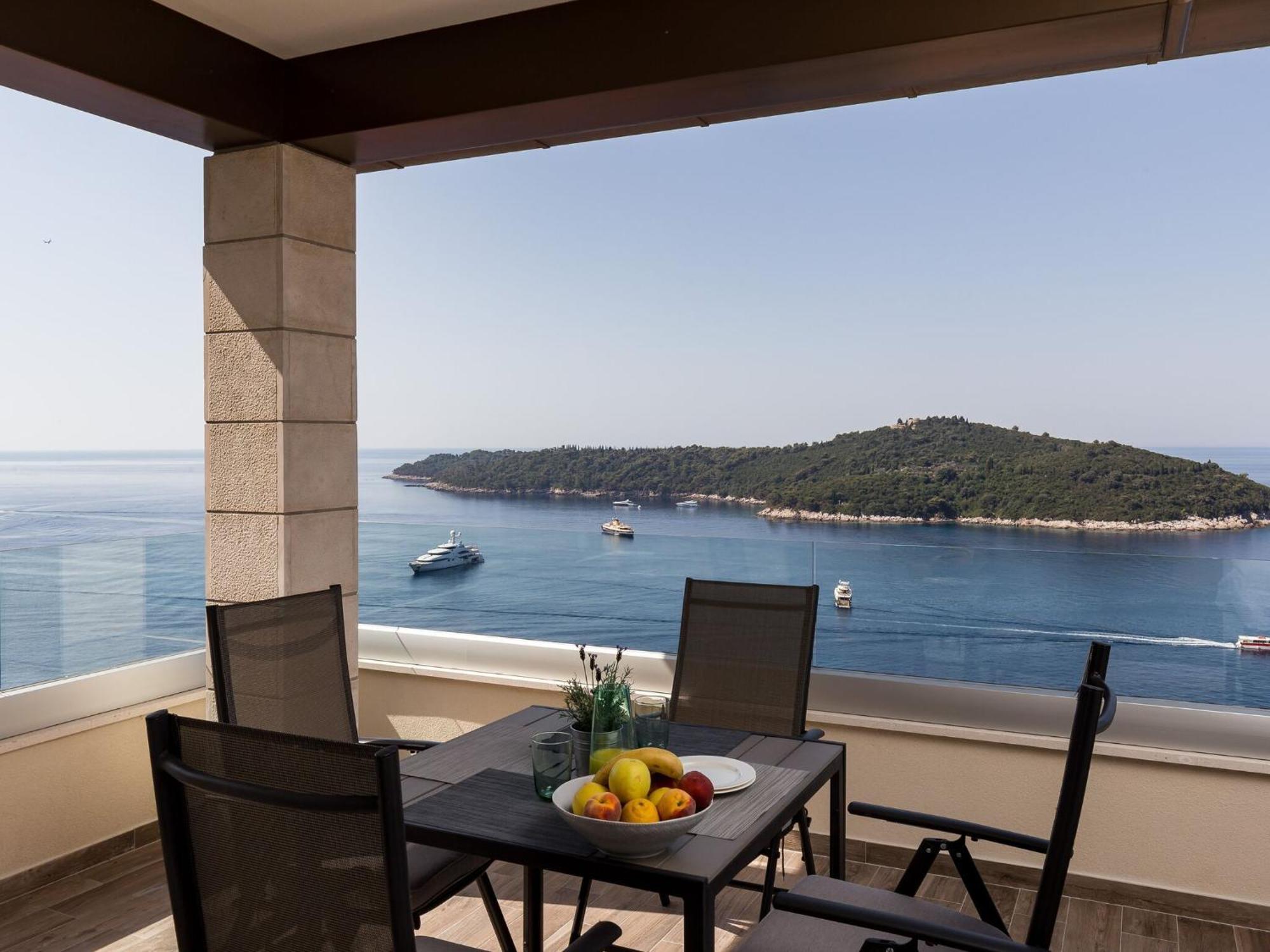 Amorino Of Dubrovnik Apartments - Studio Apartment With Terrace And Sea View Apartment Lavanda Bagian luar foto